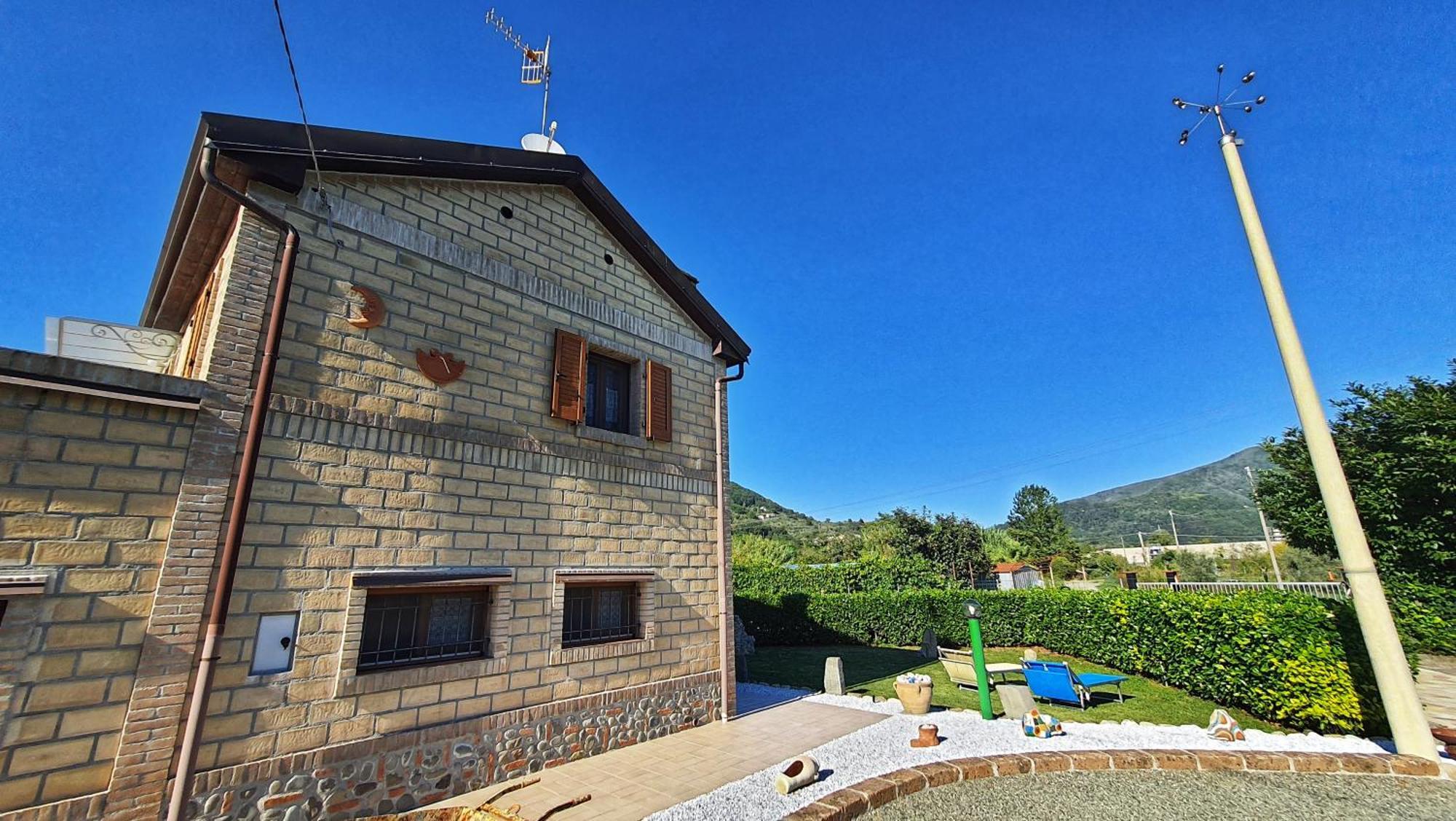 Spicchio Di Luna - Casa Vacanze Albiano Magra Exteriér fotografie
